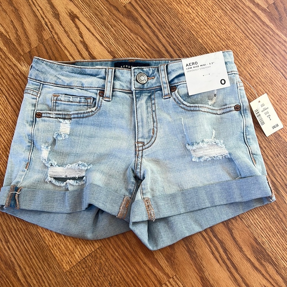 NWT Aeropostale Low Rise Midi Jean Shorts